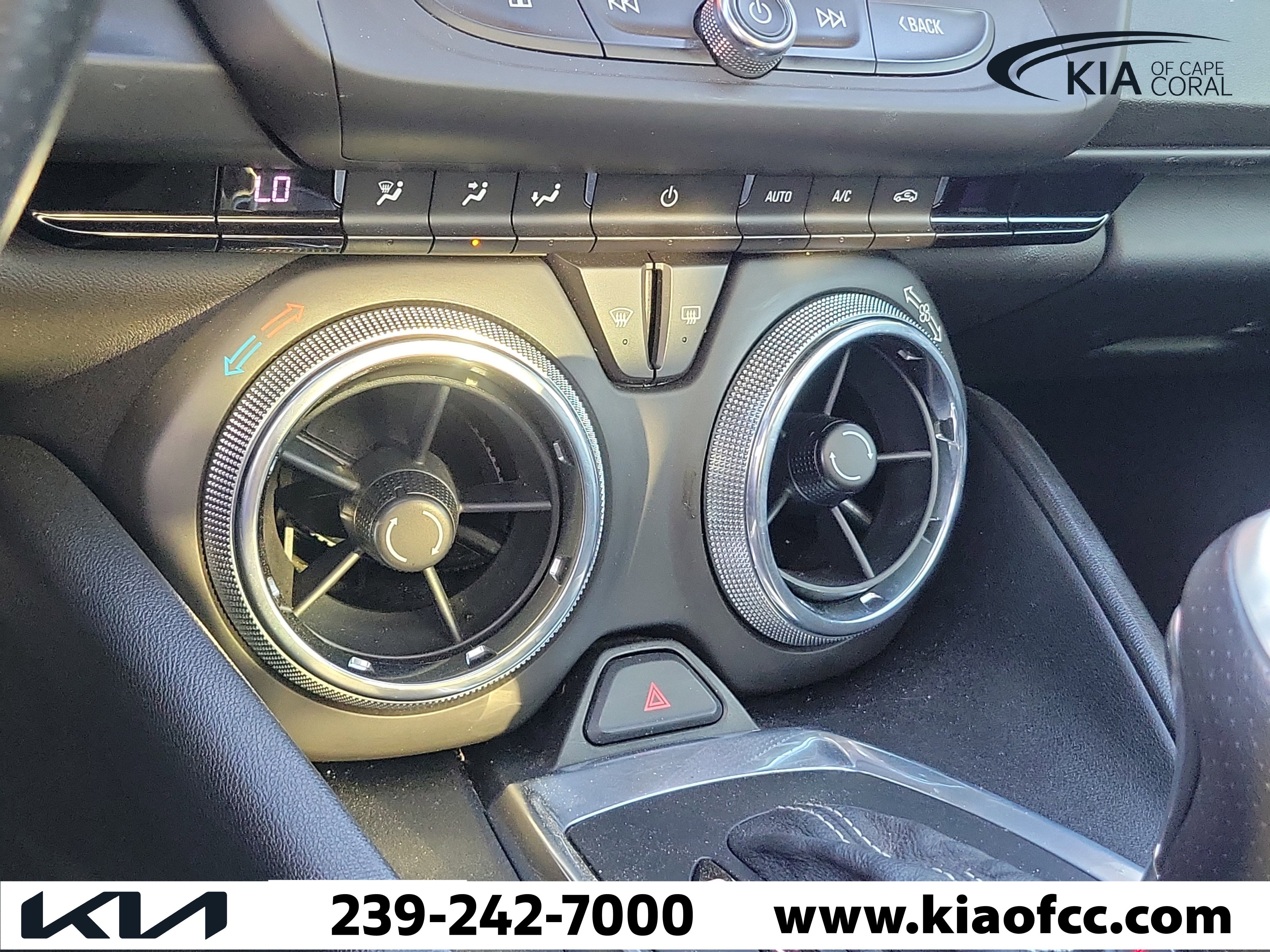 Used 2017 Chevrolet Camaro SS image 18