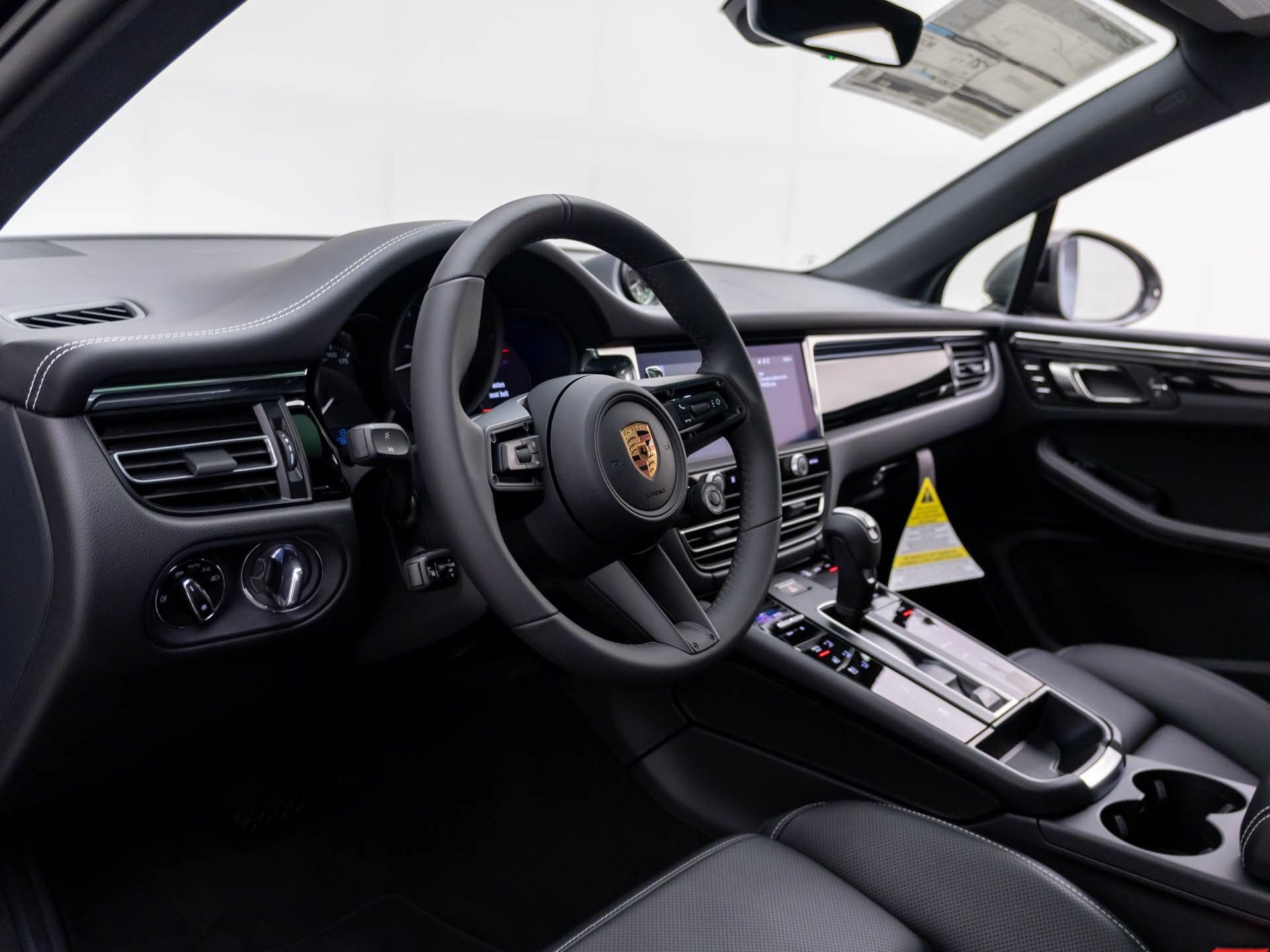 New 2026 Porsche Macan Turbo AWD/4WD image 4