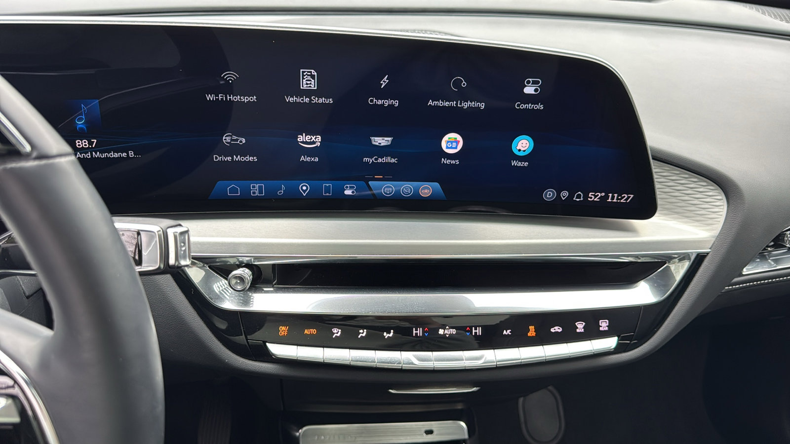 Certified 2024 Cadillac Lyriq Luxury w/ LPO, Floor Liner Package image 18