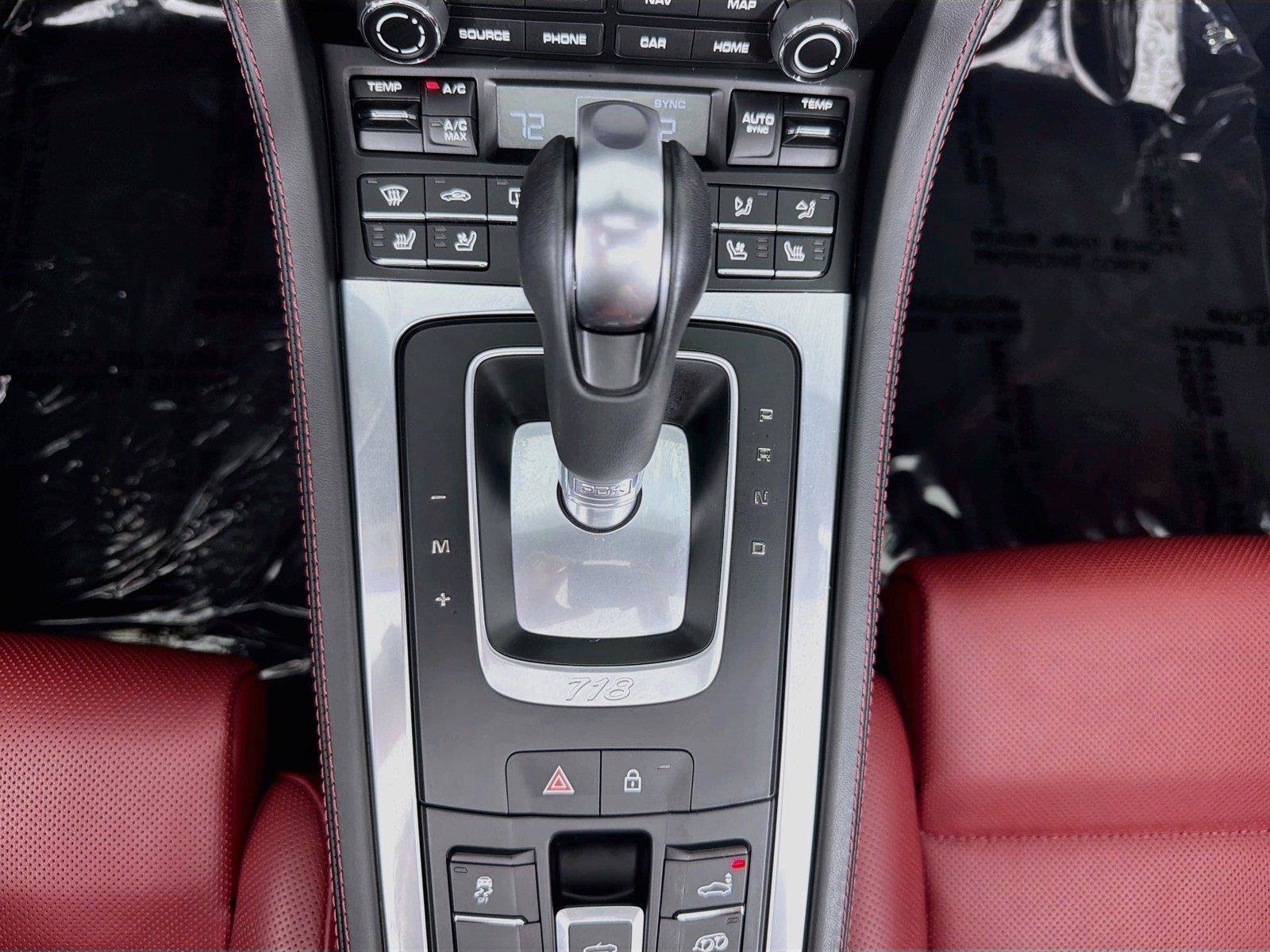 Certified 2024 Porsche 718 Boxster RWD image 23