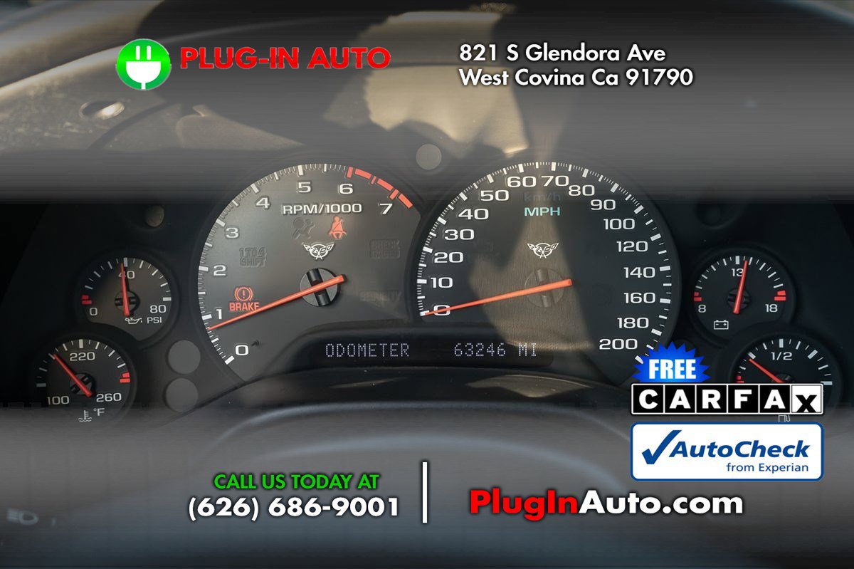 Used 2000 Chevrolet Corvette Coupe w/ Roof Pkg image 16