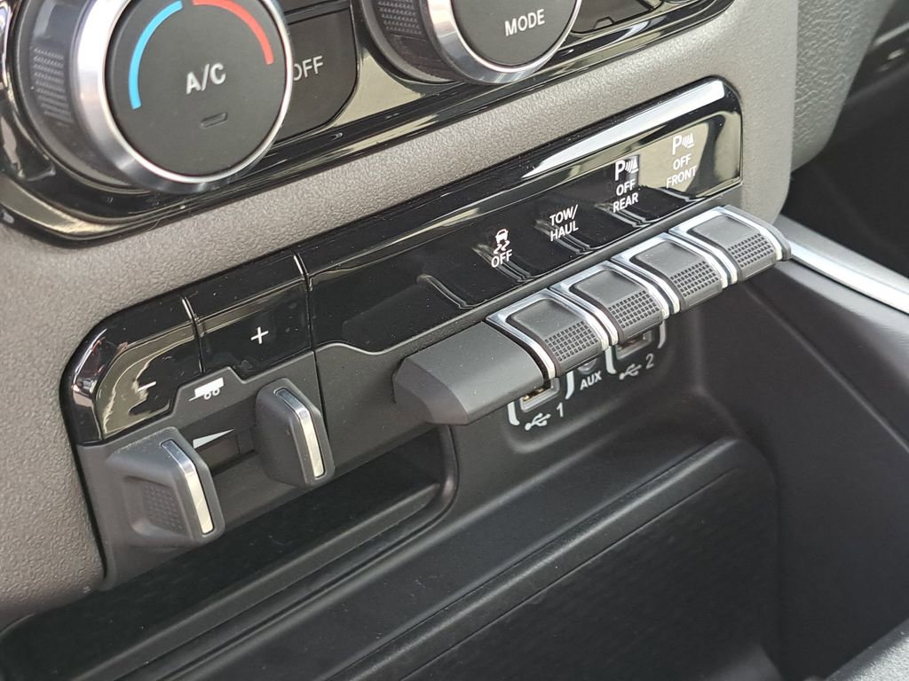 Used 2022 RAM 1500 Big Horn image 10