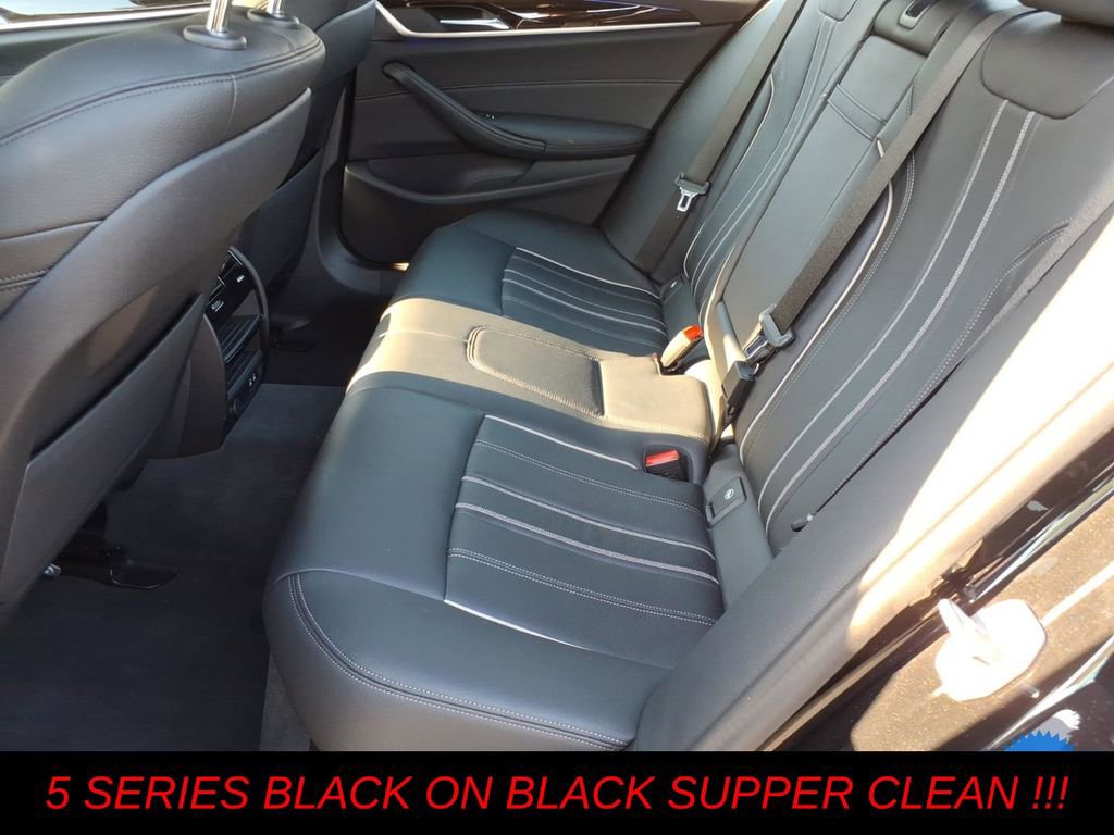 Used 2023 BMW 530i xDrive image 10