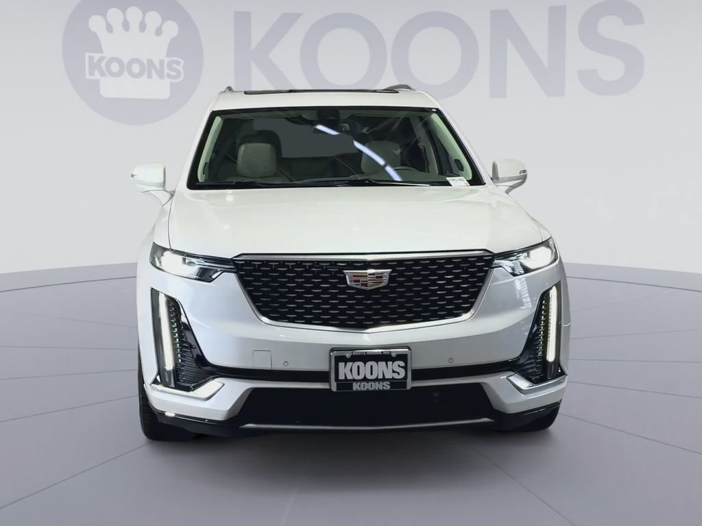 Used 2025 Cadillac XT6 Premium Luxury w/ LPO, Floor Liner Package AWD/4WD image 4