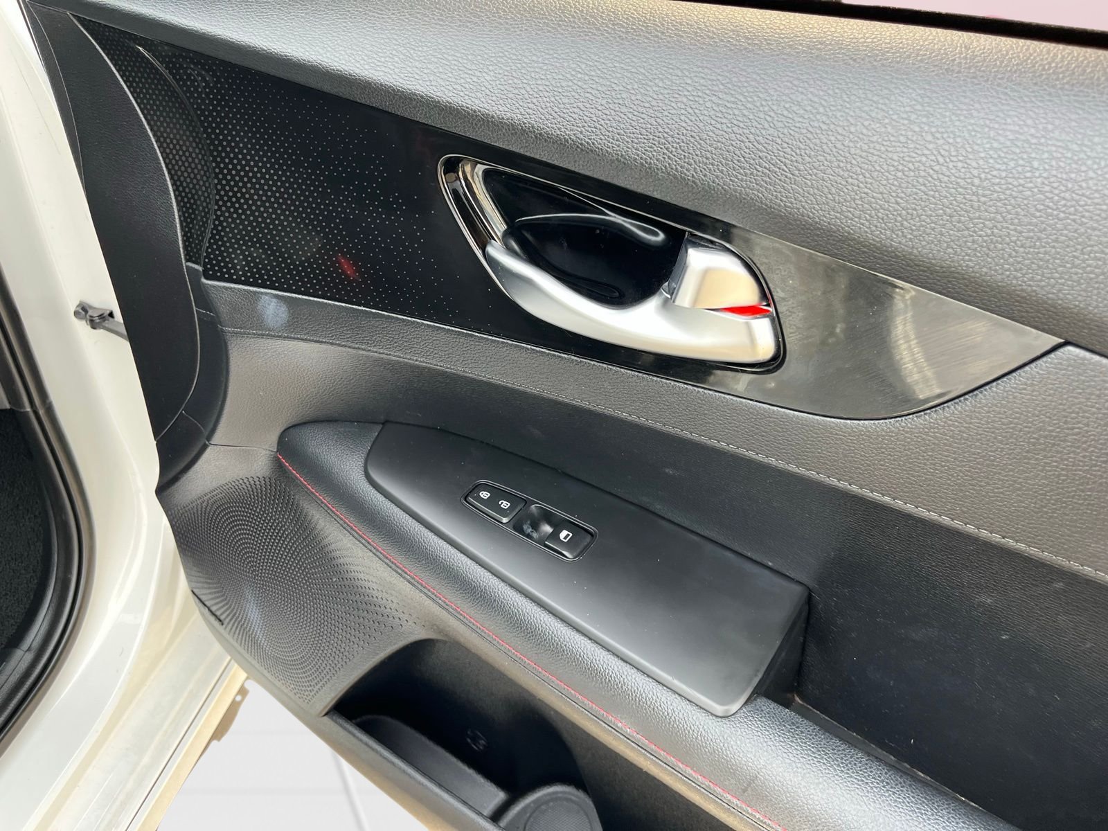 Used 2023 Kia Forte GT w/ GT2 Package FWD image 29