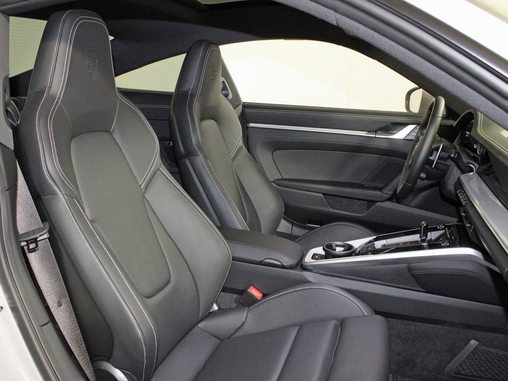 Used 2024 Porsche 911 Carrera 4 image 36