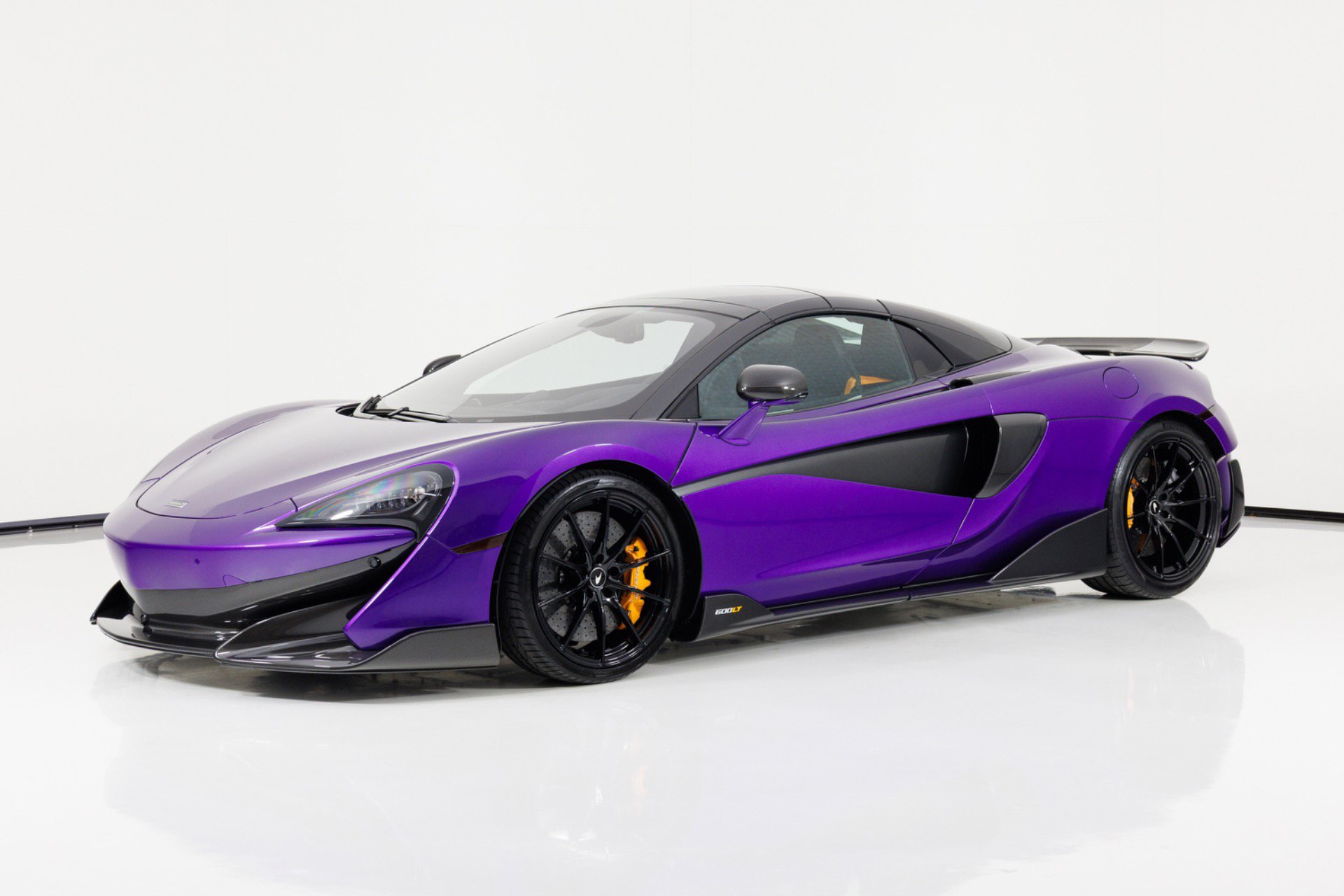 Used 2020 McLaren 600LT Spider RWD image 9