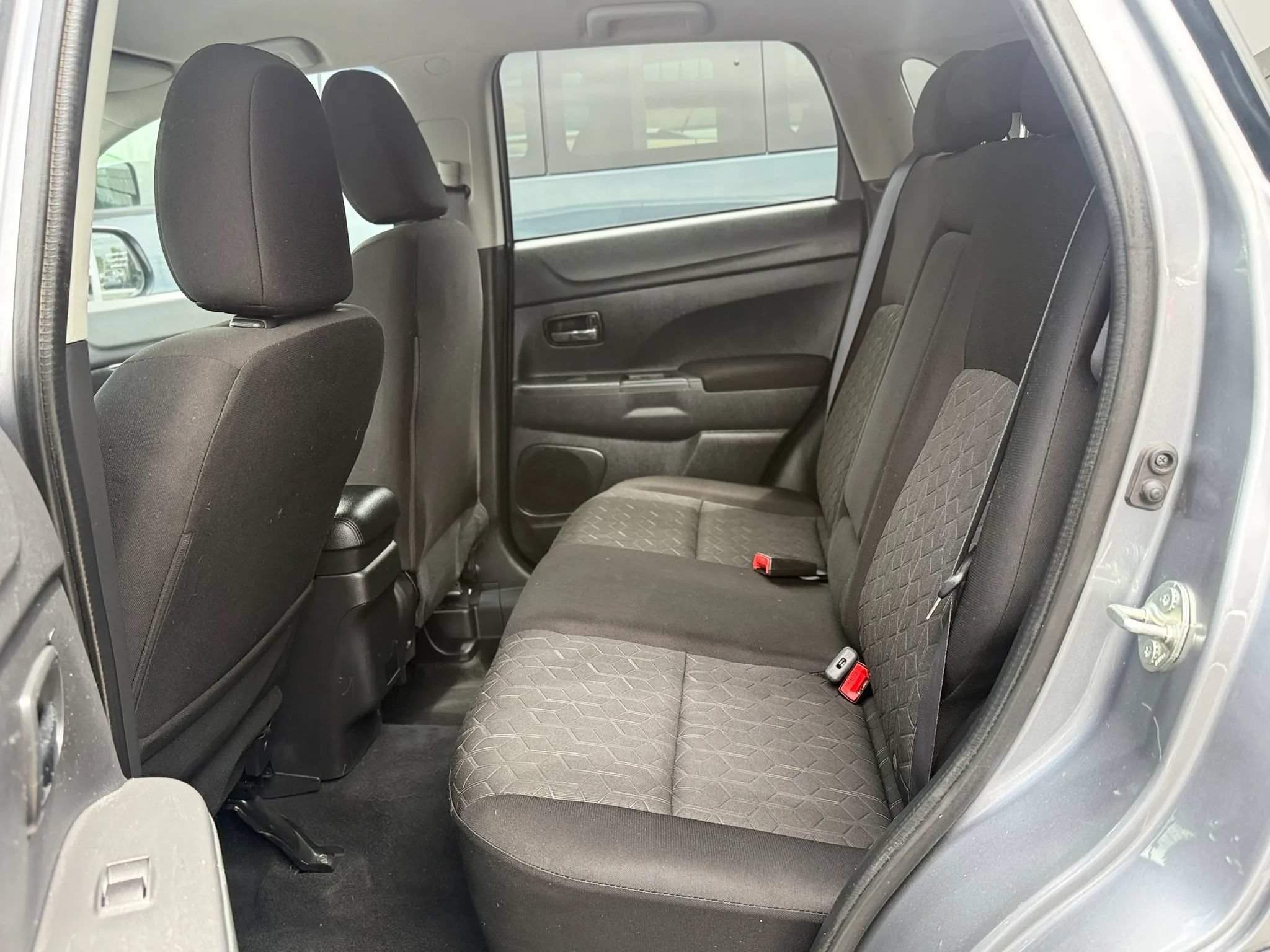 Used 2023 Mitsubishi Outlander Sport ES AWD/4WD image 23