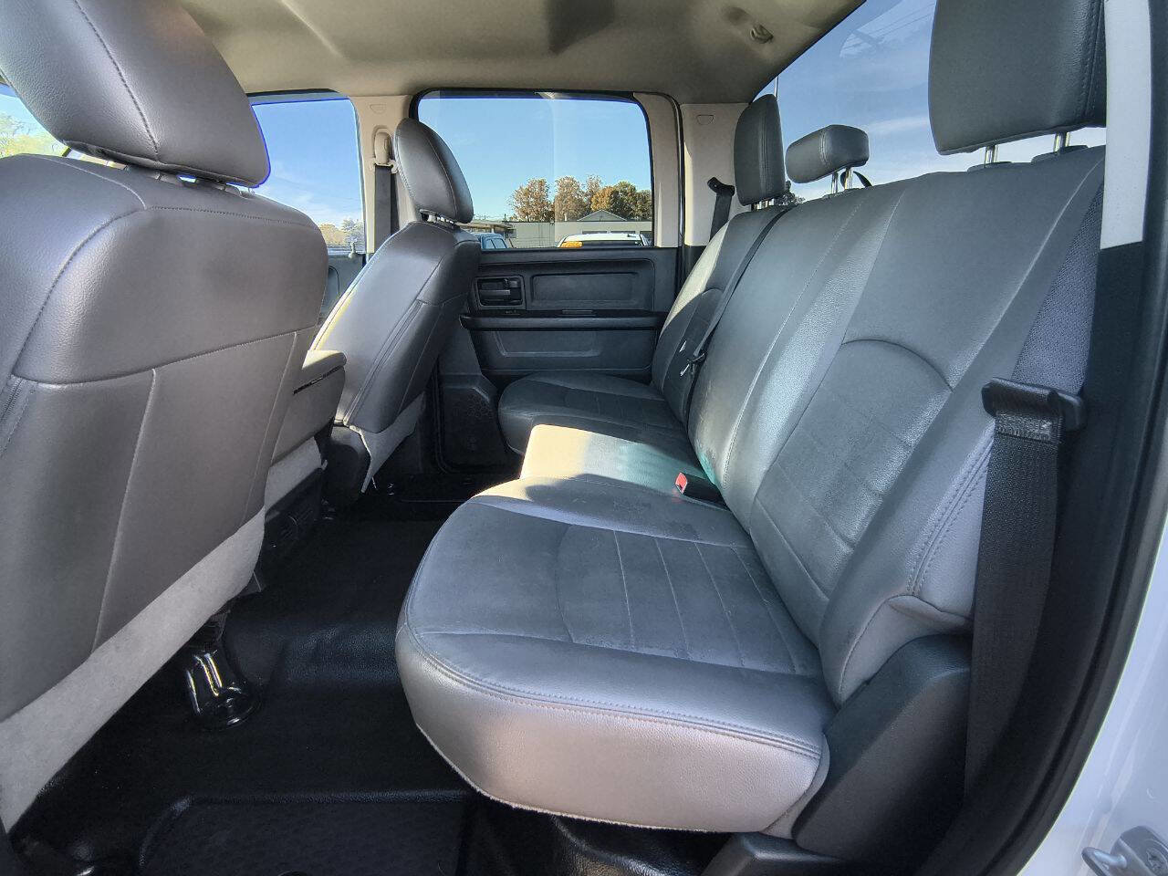 Used 2018 RAM 2500 Tradesman w/ Protection Group image 22