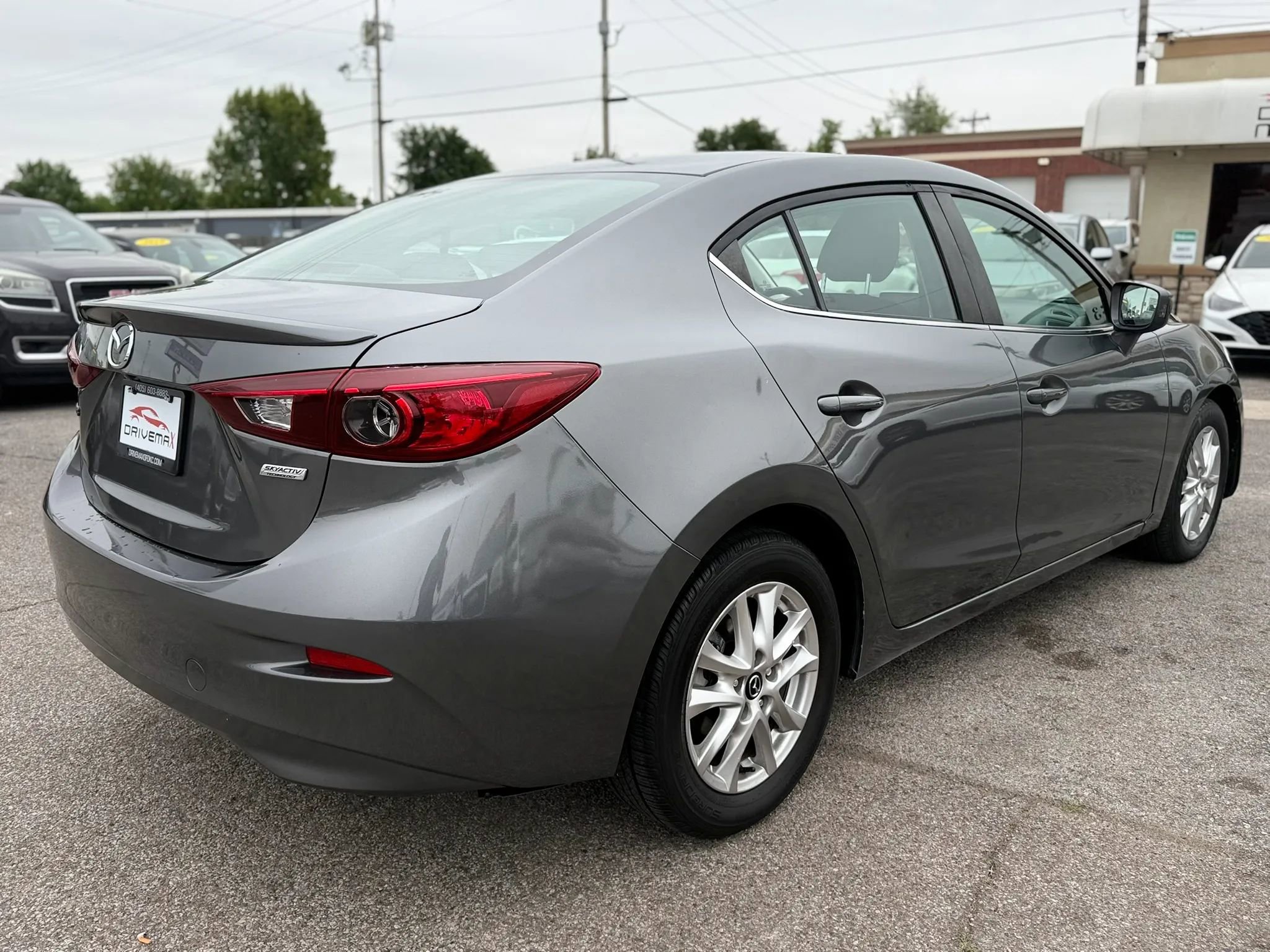 Used 2015 MAZDA MAZDA3 i Touring FWD image 4