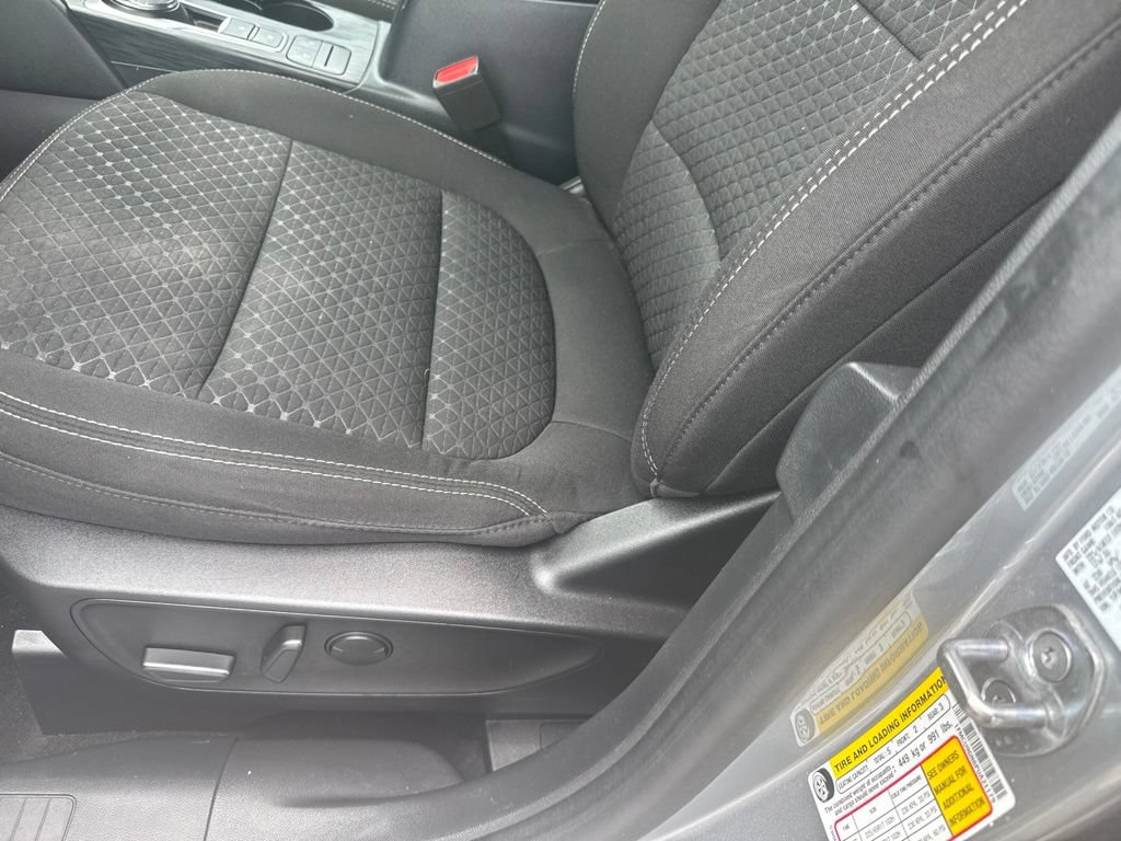 Used 2023 Ford Escape Active AWD/4WD image 12