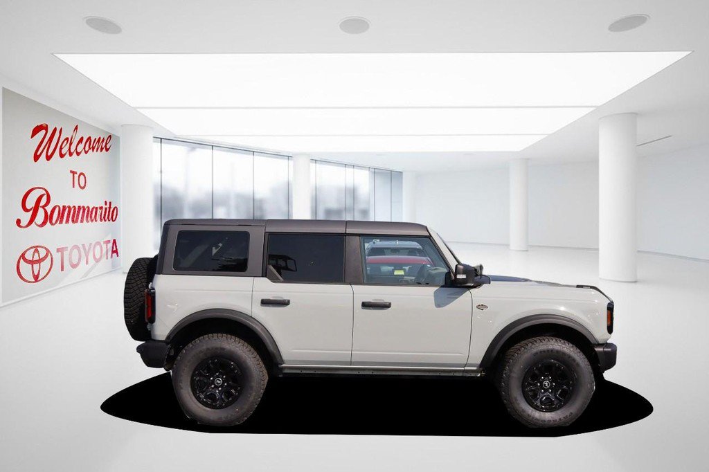 Used 2023 Ford Bronco Wildtrak AWD/4WD image 5