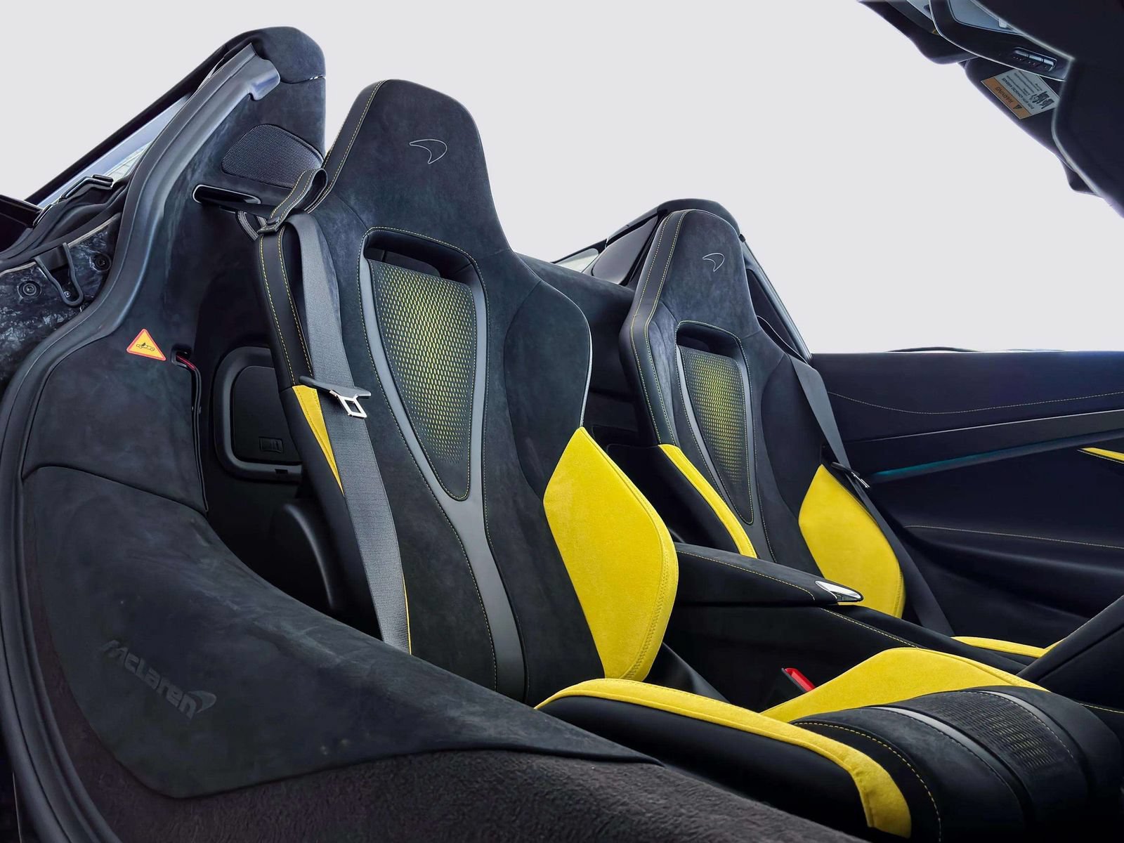 New 2026 McLaren 750S Spider RWD image 14