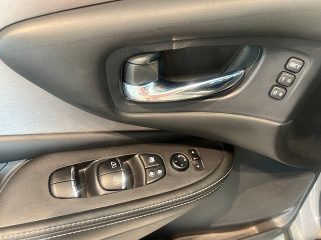 Used 2021 Nissan Murano SL w/ SL Moonroof Package AWD/4WD image 12