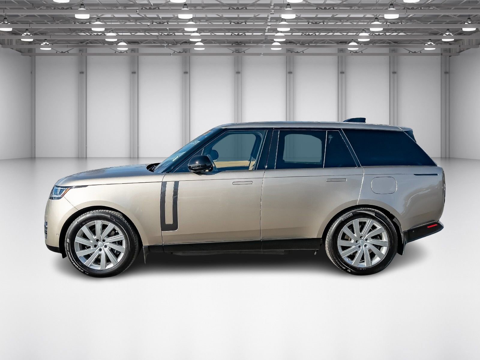New 2025 Land Rover Range Rover SE image 2