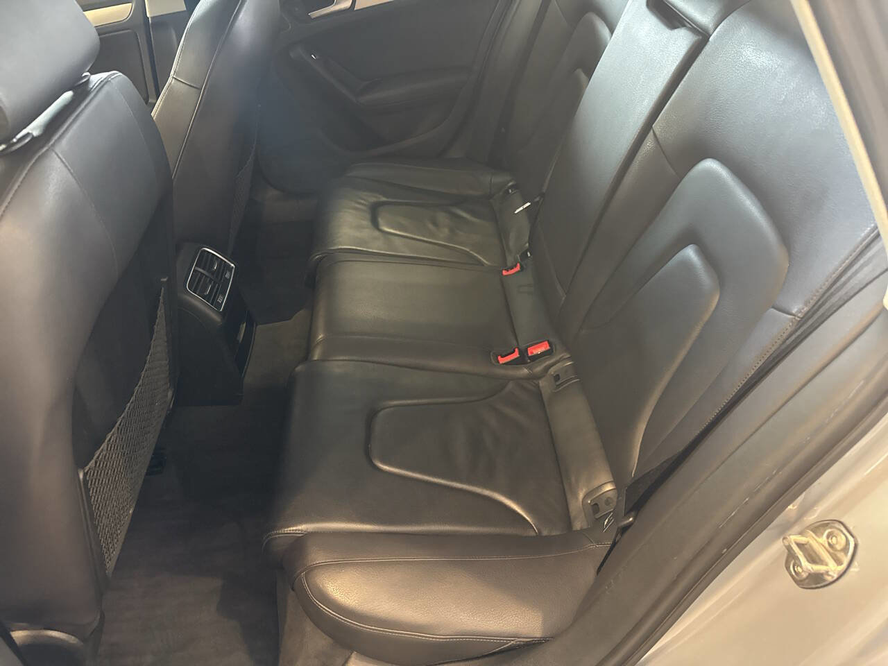 Used 2015 Audi A4 2.0T Premium image 32