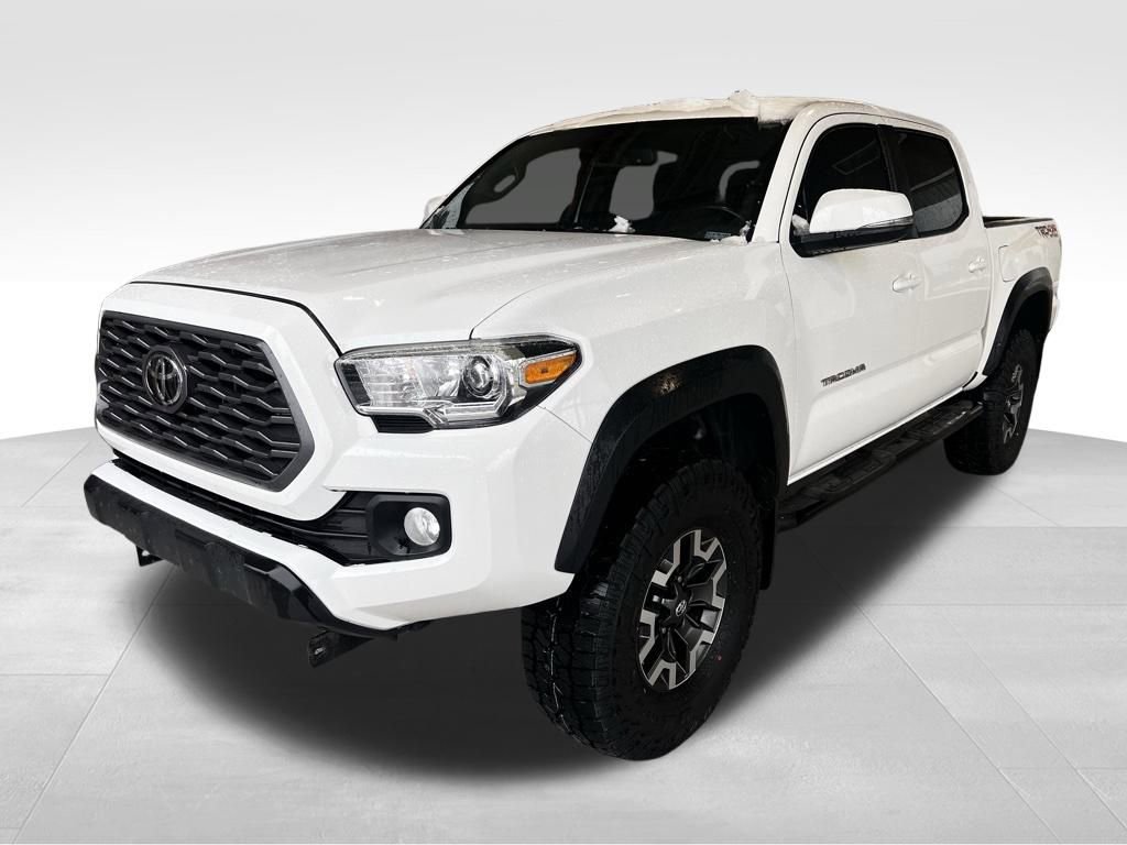 Used 2020 Toyota Tacoma TRD Off-Road w/ Technology Package image 3