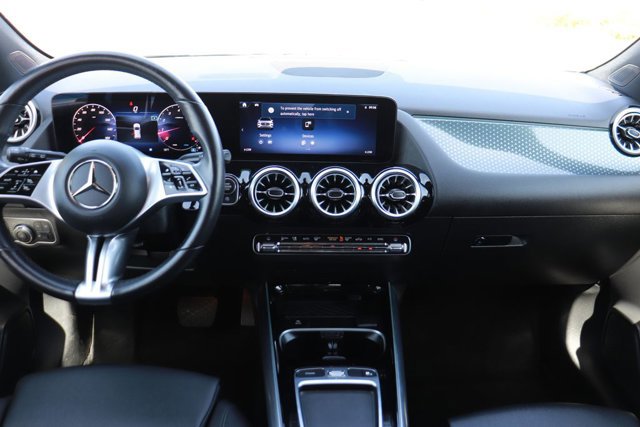 Used 2025 Mercedes-Benz GLA 250 image 15