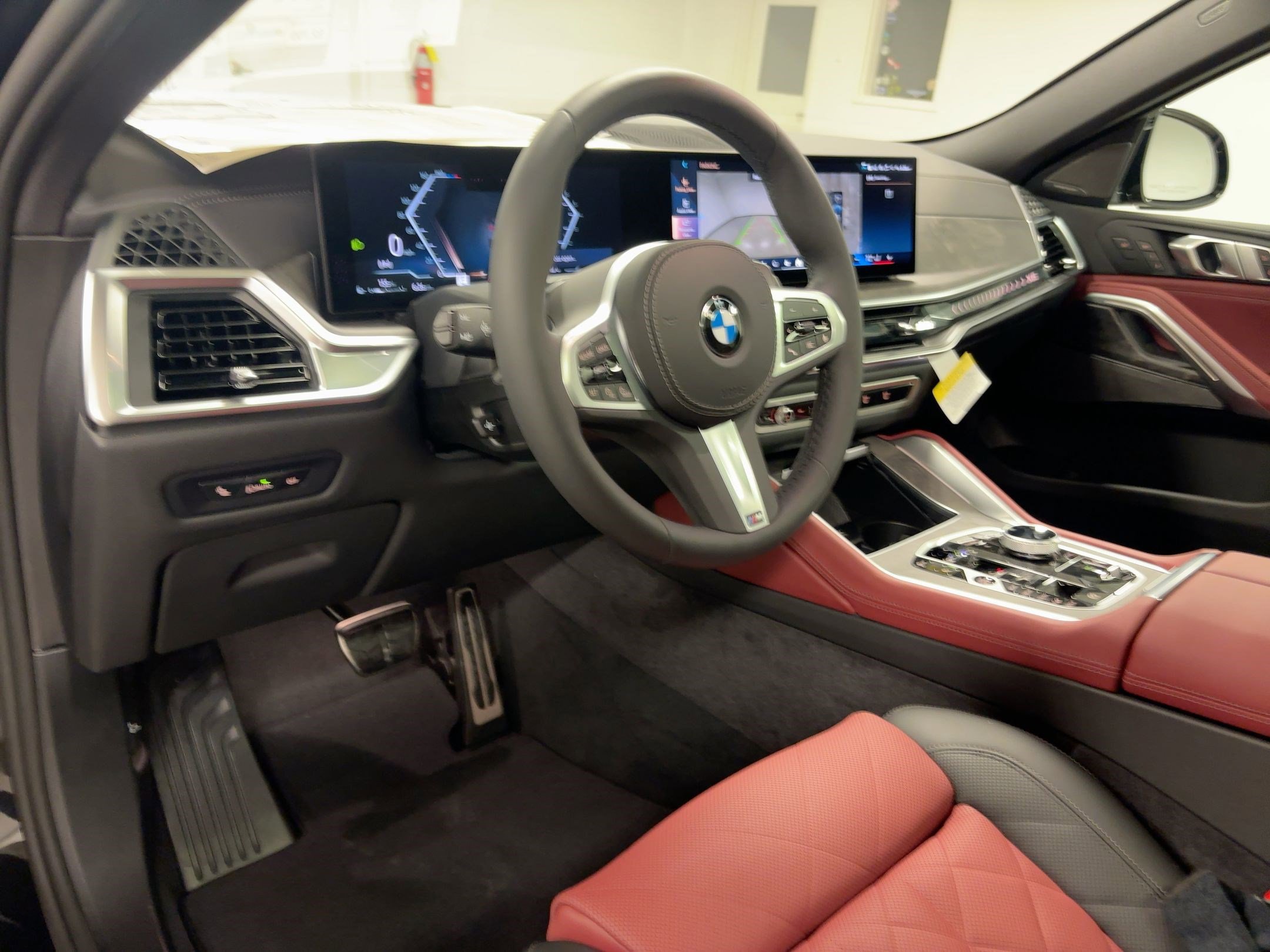 New 2026 BMW X6 xDrive40i w/ Executive Package image 4