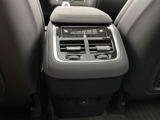 Used 2026 Volvo XC90 B6 Ultra w/ Protection Package AWD/4WD image 21