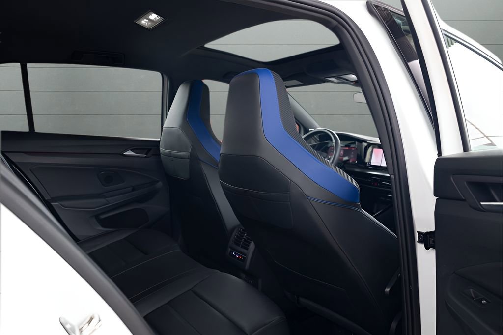 Used 2024 Volkswagen Golf R AWD/4WD image 66