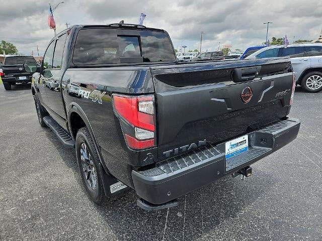 Used 2023 Nissan Titan PRO-4X w/ Pro-4x Convenience Package AWD/4WD image 5
