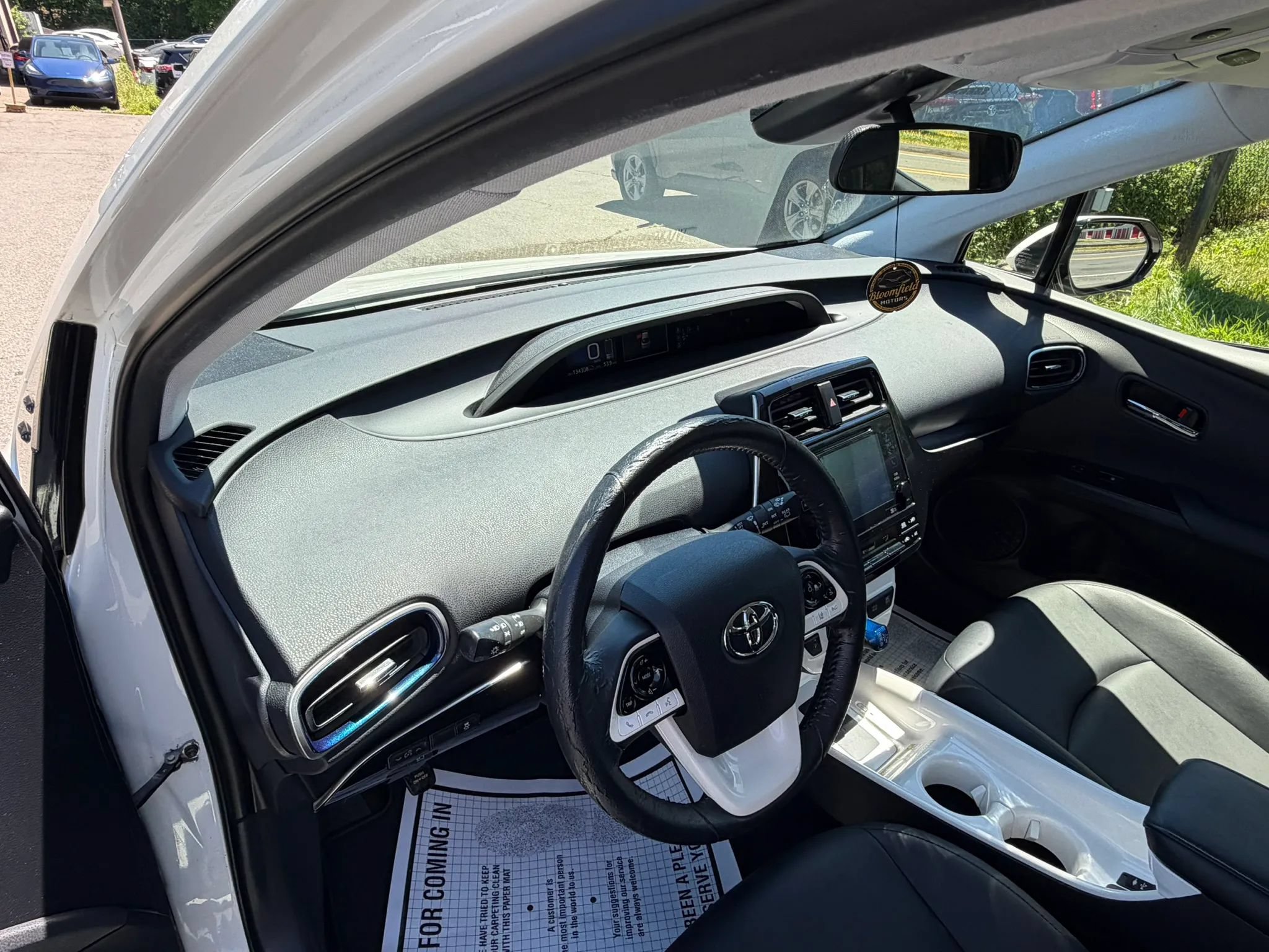 Used 2016 Toyota Prius Three Touring FWD image 9