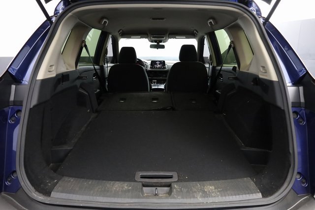 Used 2023 Nissan Rogue SV image 25