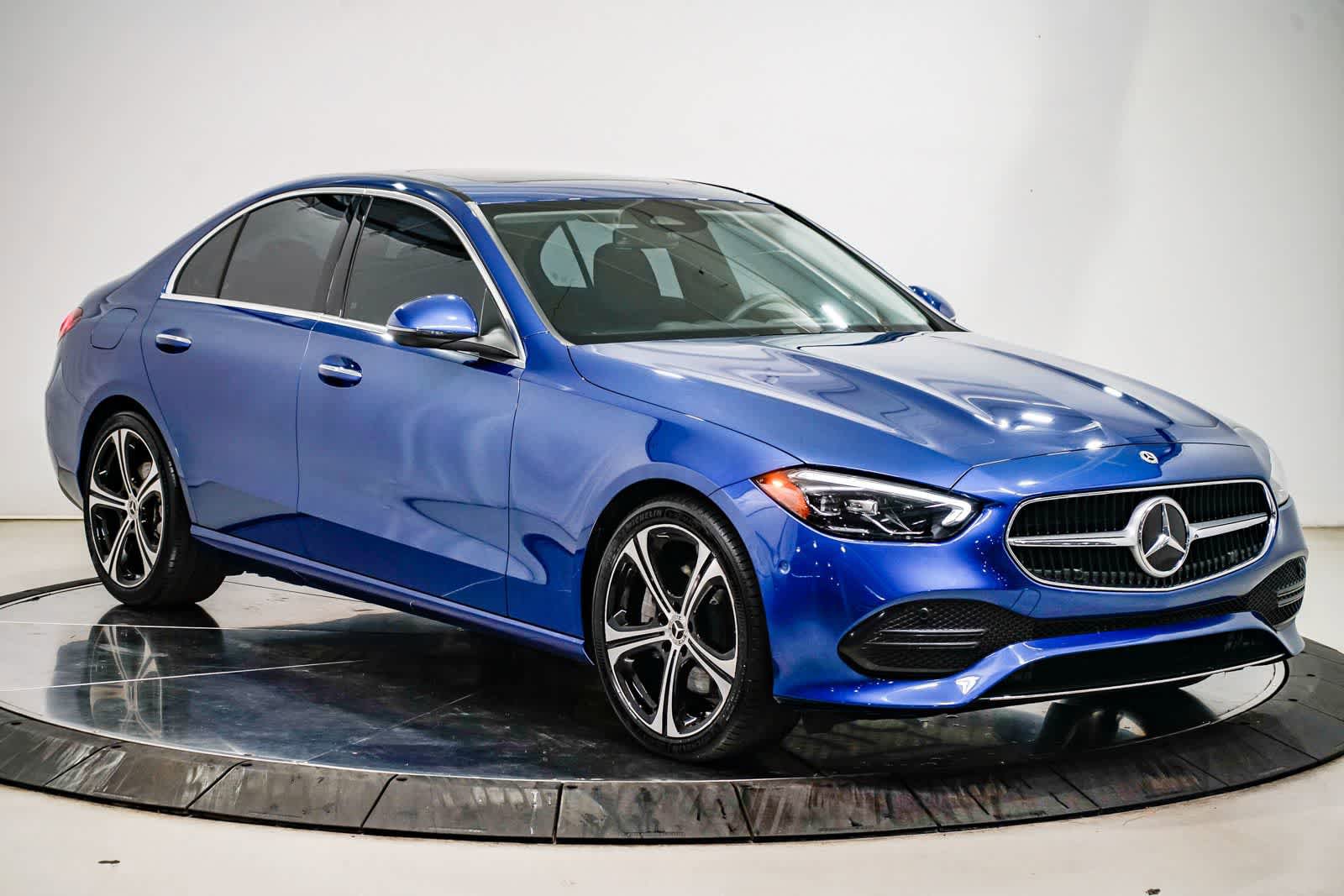 Used 2023 Mercedes-Benz C 300 Sedan image 5
