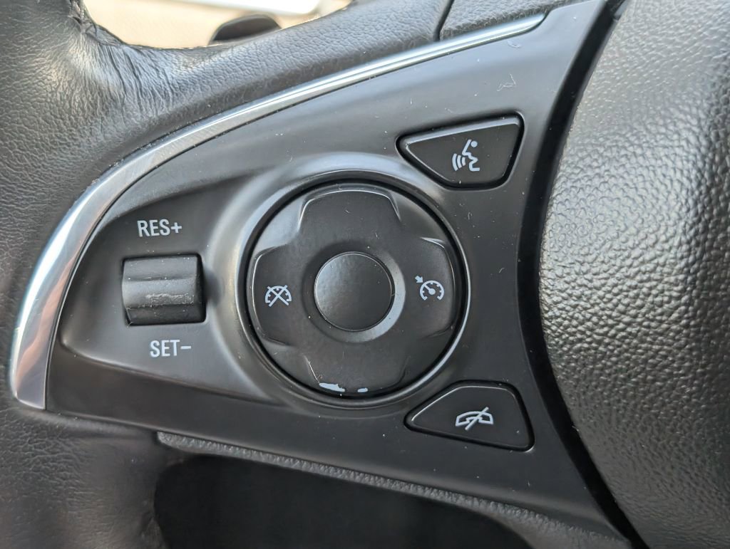 Used 2019 Buick Enclave Essence FWD image 13