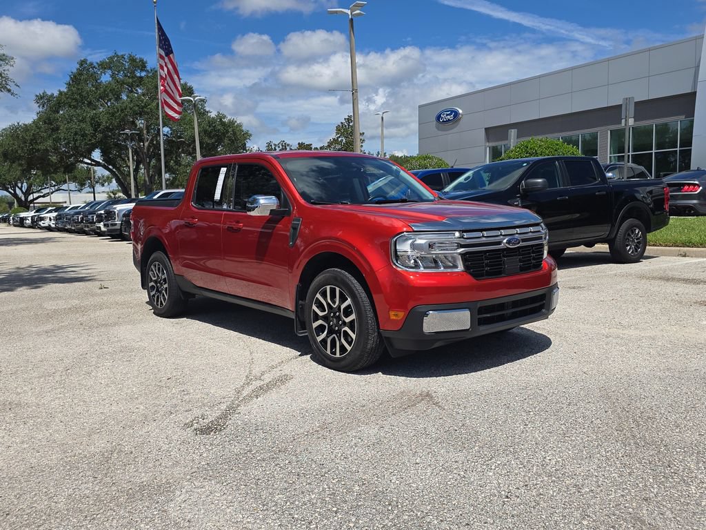 Used 2024 Ford Maverick Lariat FWD image 2
