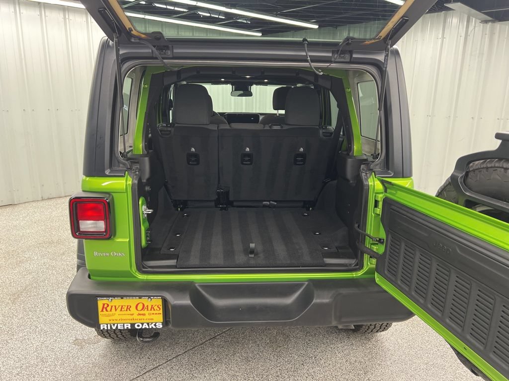 Used 2025 Jeep Wrangler Unlimited Sport AWD/4WD image 9