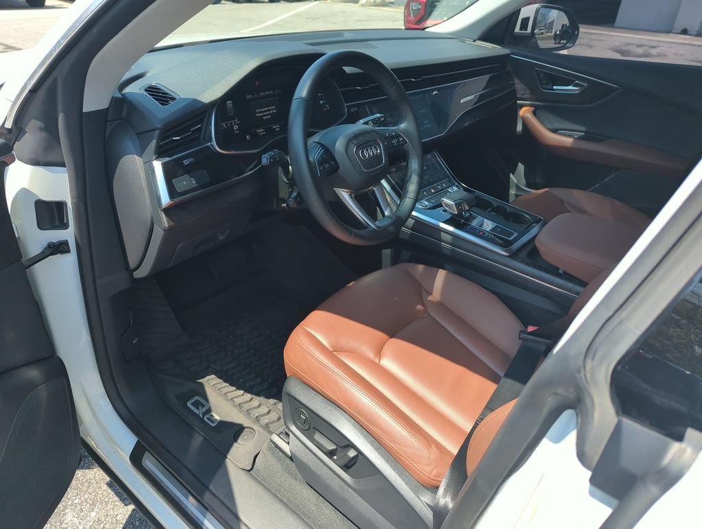 Used 2022 Audi Q8 Premium AWD/4WD image 10