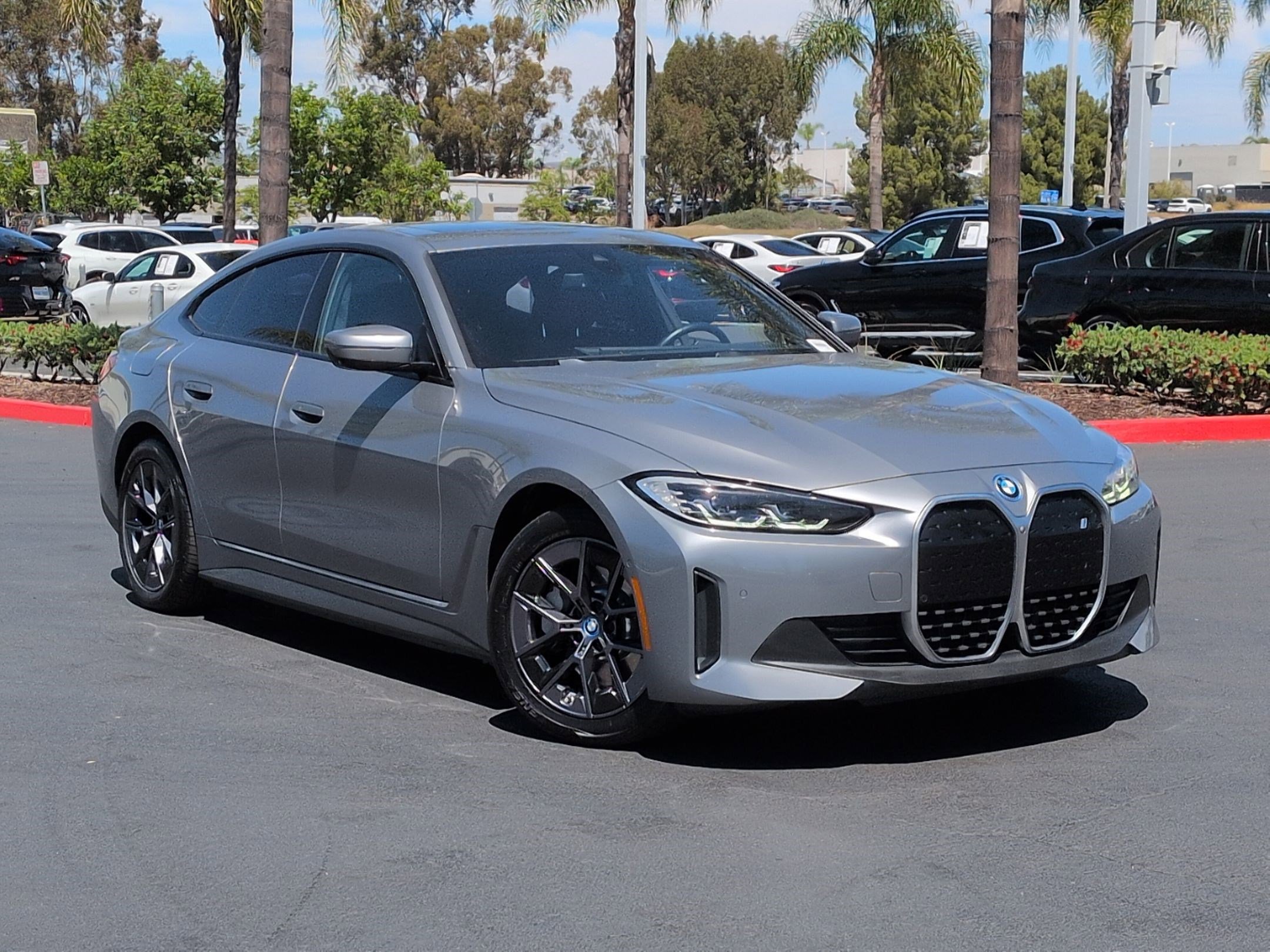 Used 2023 BMW i4 eDrive35 w/ Premium Package image 2