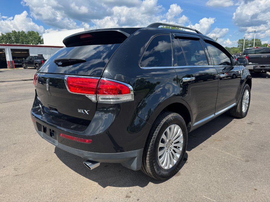 Used 2014 Lincoln MKX FWD image 5