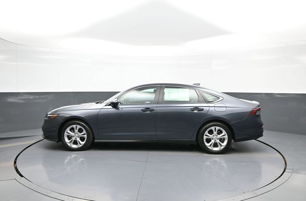 Used 2023 Honda Accord LX image 9