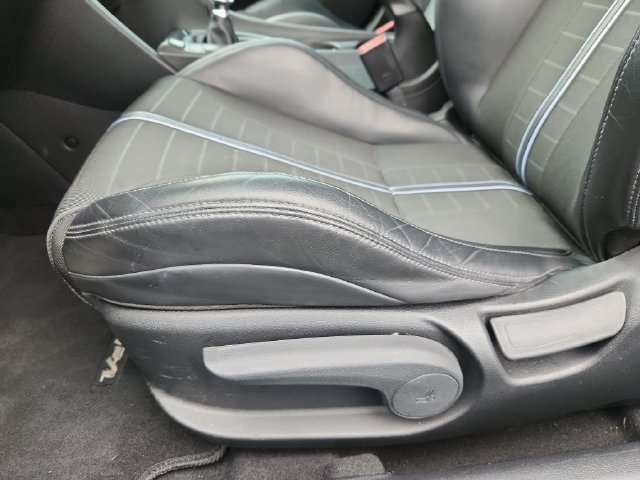 Used 2022 Hyundai Veloster N FWD image 15