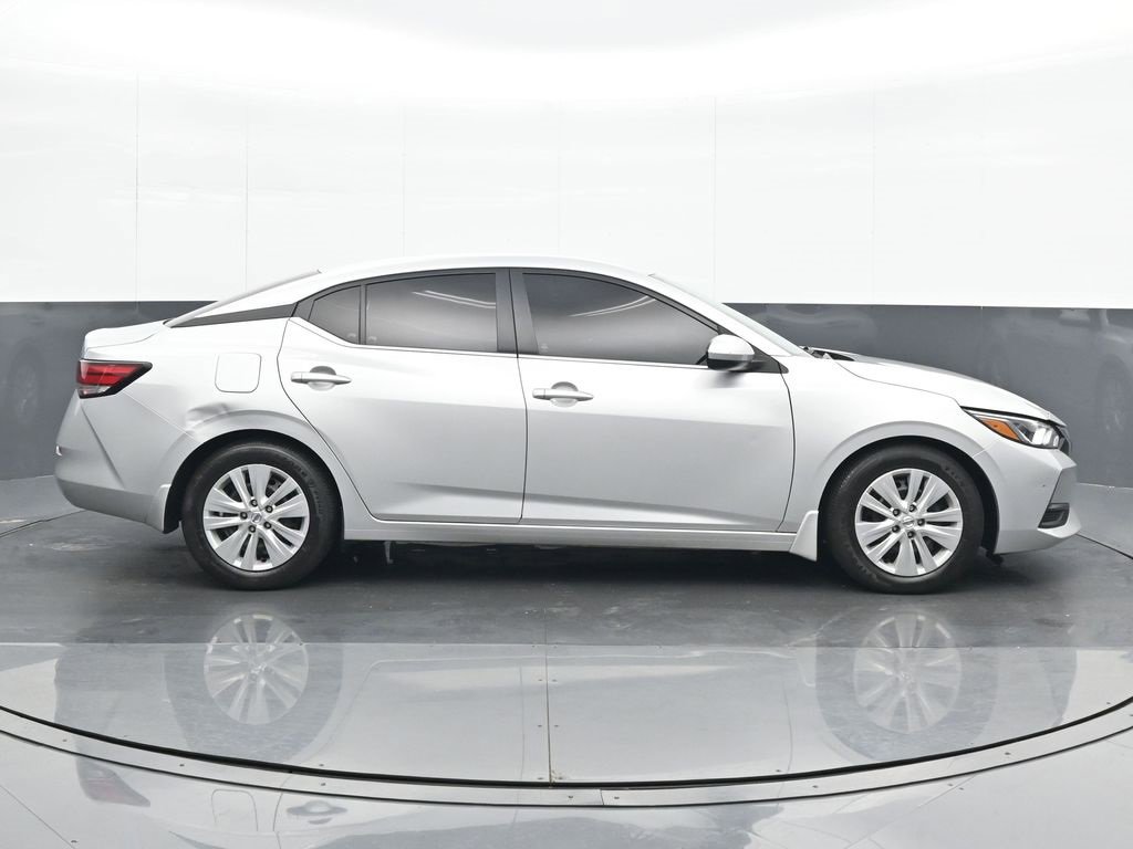 Used 2022 Nissan Sentra S image 7