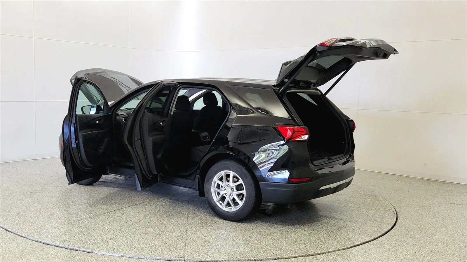 Used 2023 Chevrolet Equinox LT FWD image 11