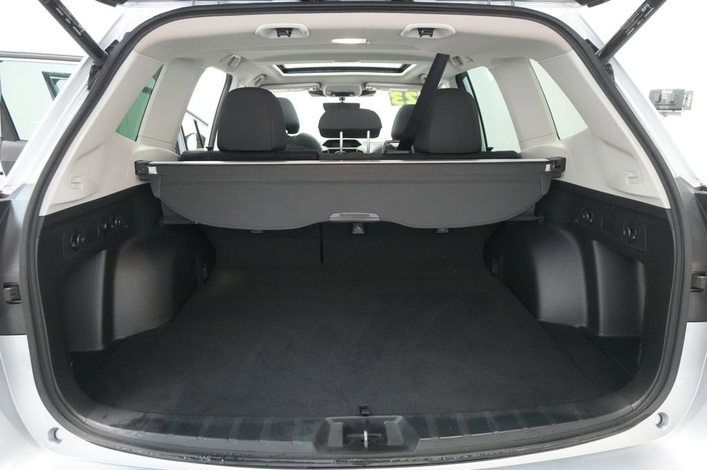 Used 2023 Subaru Forester Premium image 24