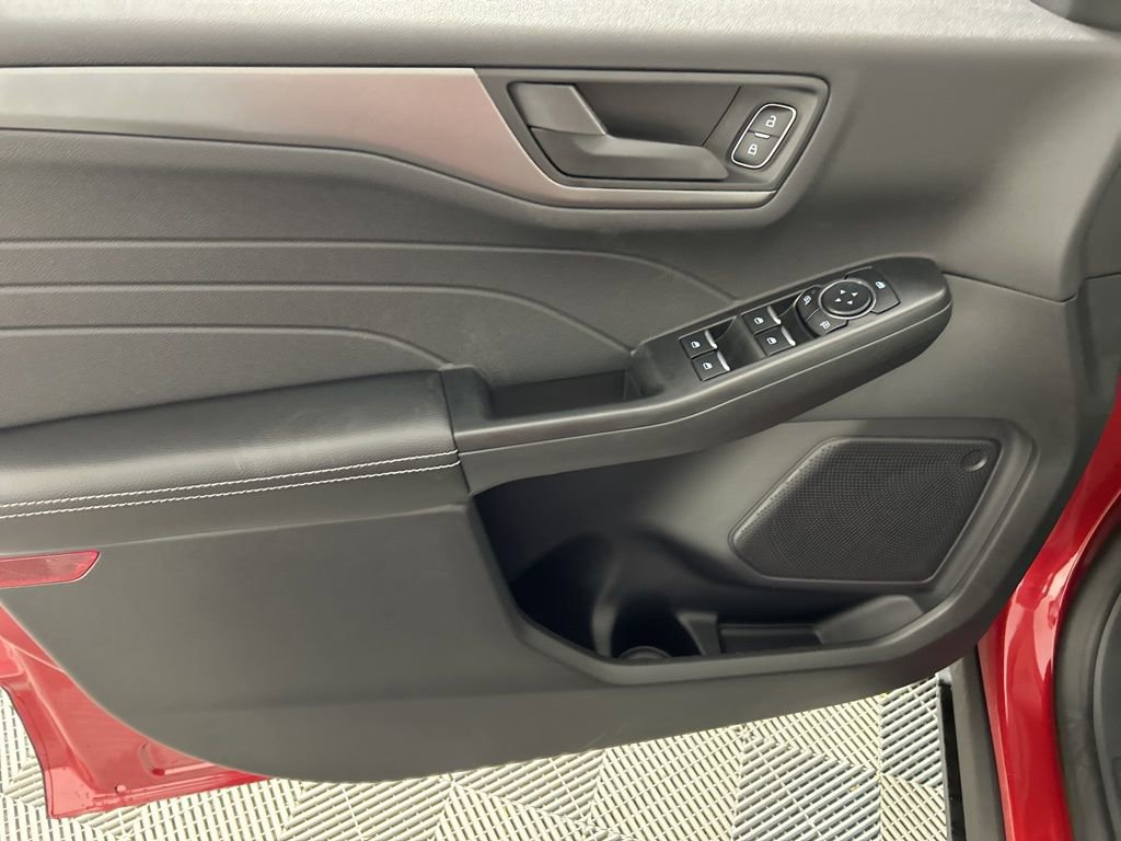 New 2026 Ford Escape Active image 12