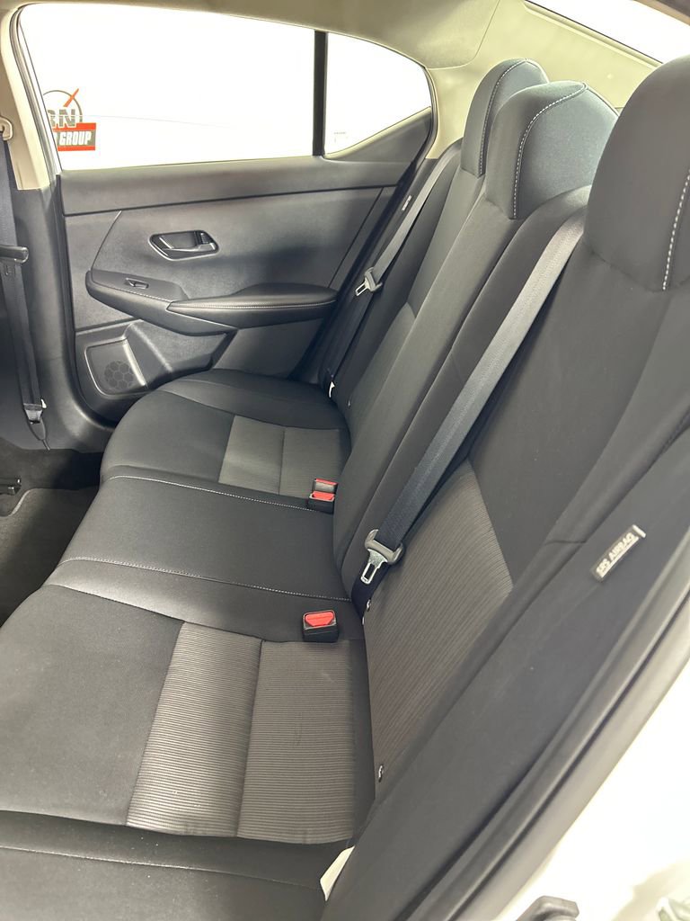 Used 2025 Nissan Sentra SV FWD image 16