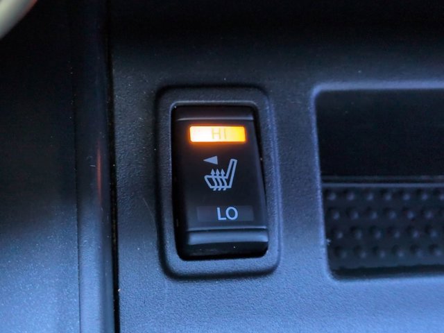 Used 2021 Nissan Titan PRO-4X w/ Pro-4x Convenience Package image 24