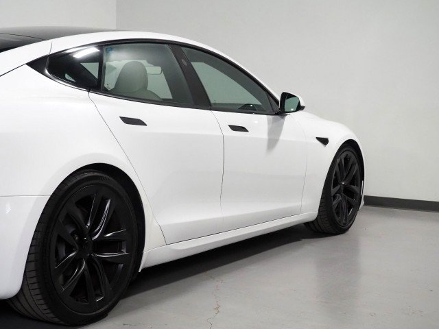 Used 2021 Tesla Model S Plaid image 57