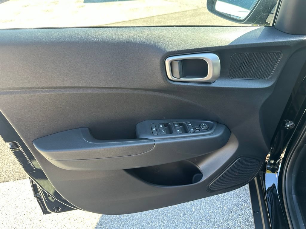 New 2026 Hyundai Venue SEL FWD image 13