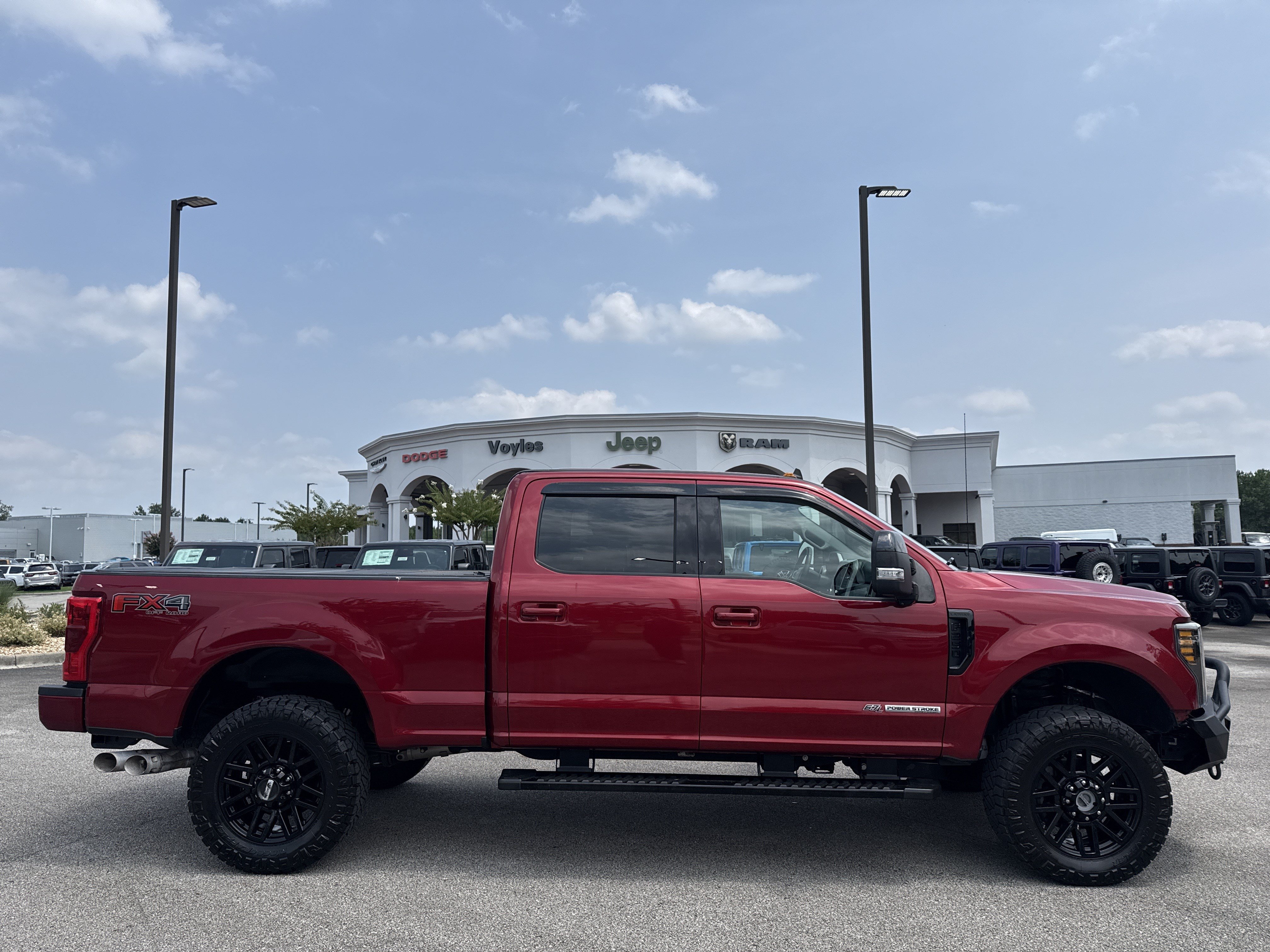 Used 2019 Ford F250 Lariat AWD/4WD image 2