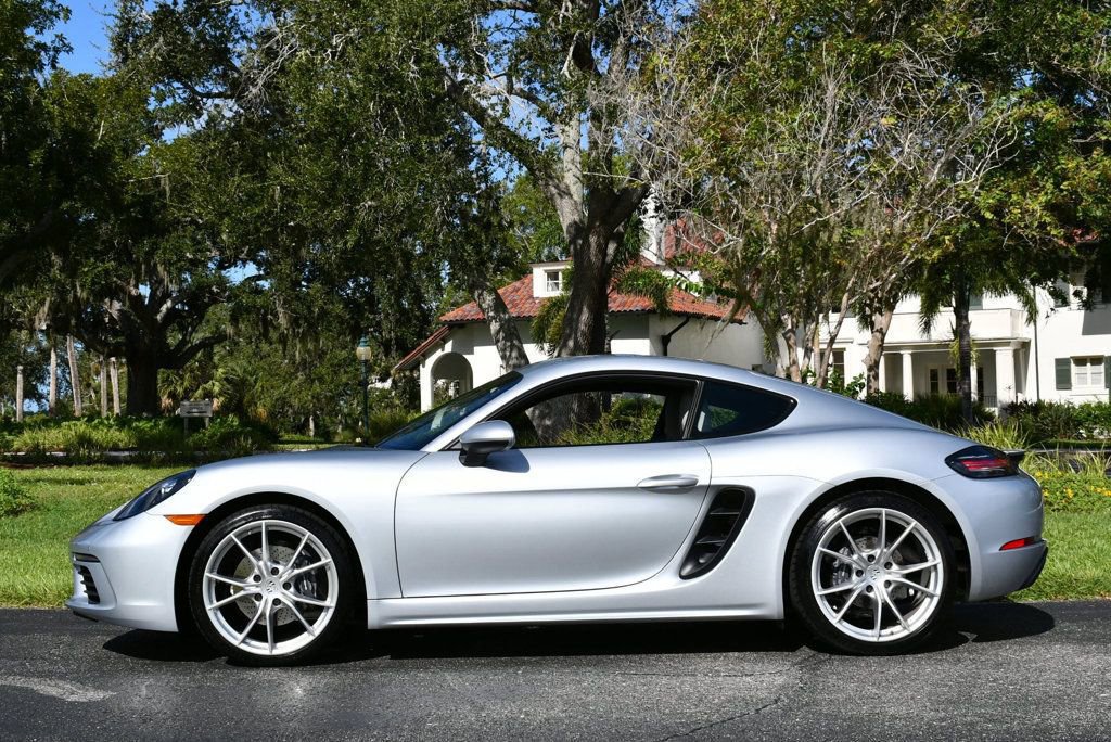 Used 2018 Porsche 718 Cayman RWD image 24