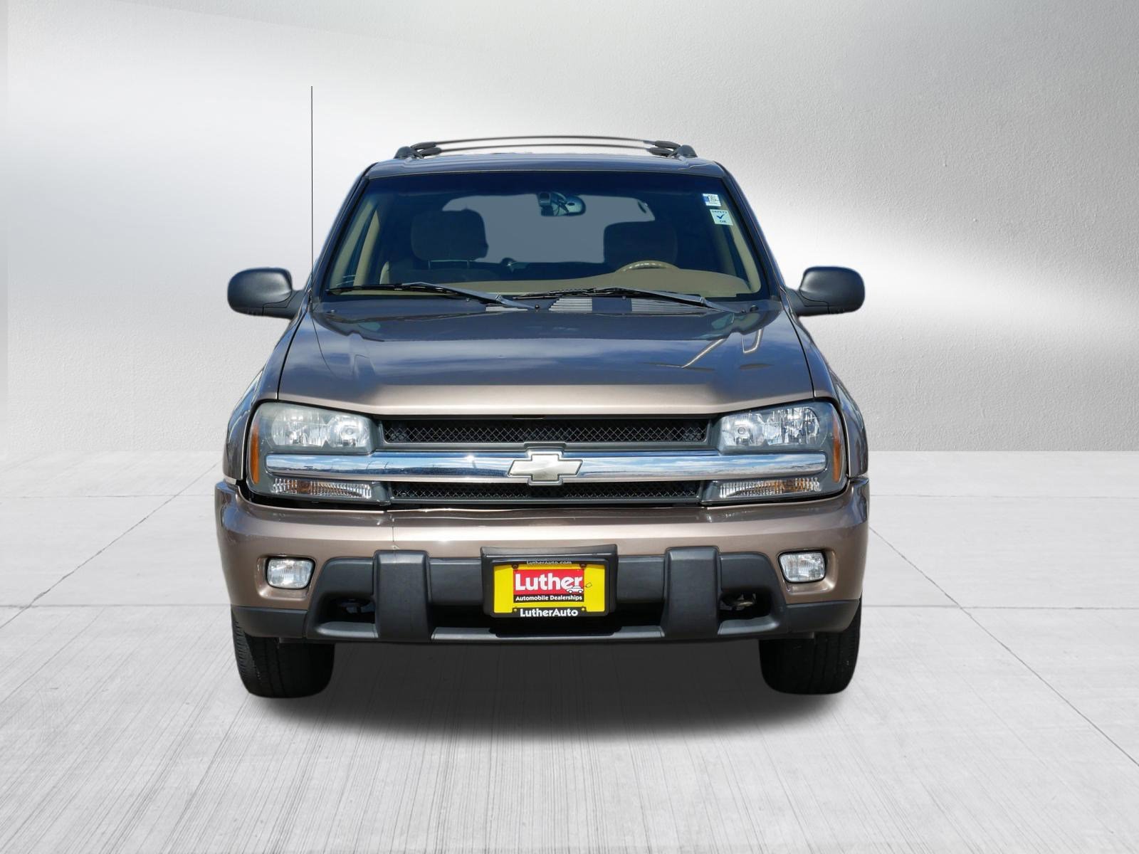 Used 2003 Chevrolet TrailBlazer LT w/ Driver Convenience Package image 2
