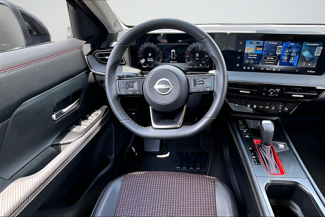 Certified 2026 Nissan Kicks SR w/ SR Premium Package AWD/4WD image 8