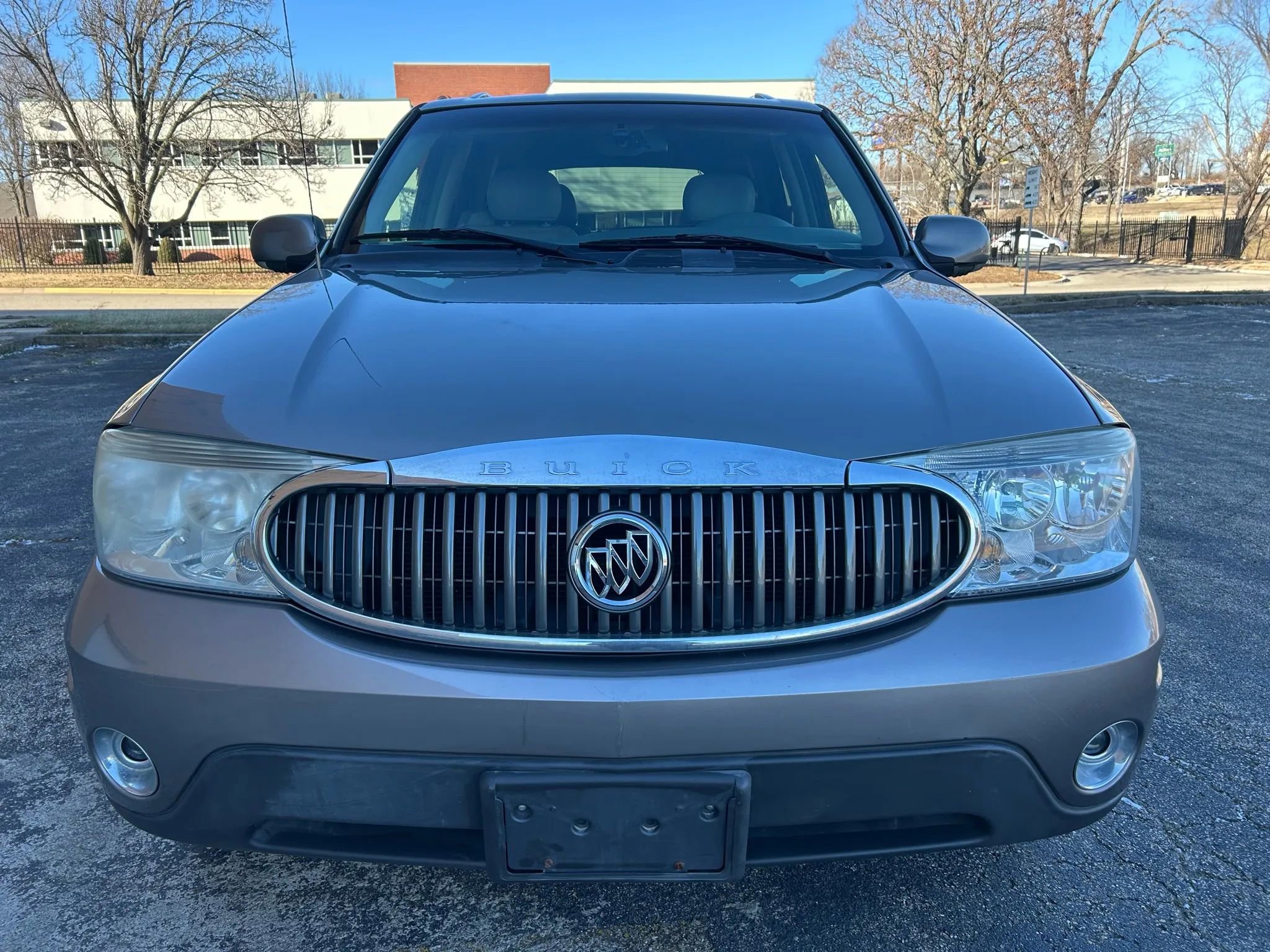 Used 2006 Buick Rainier CXL image 2